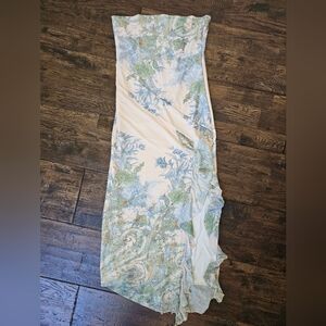 SHEIN STRAPLESS FLORAL DRESS SIZE SMALL